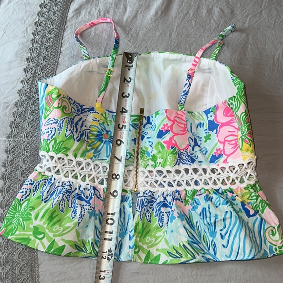 Lilly Pulitzer Cheek to Cheek Jan Peplum Top - Picture 12 of 15